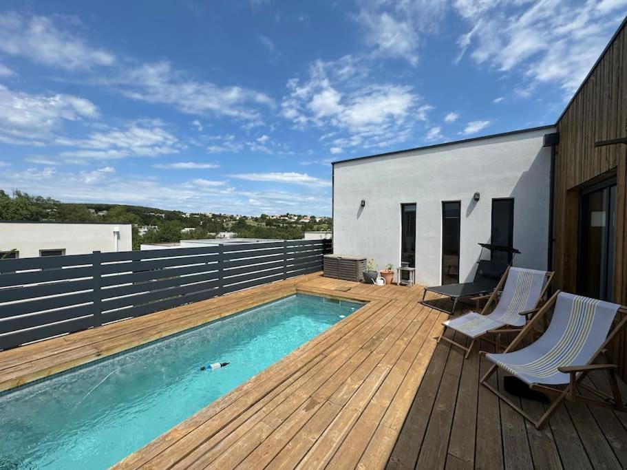 Luxury Villa With Pool And View Juvignac Exterior photo